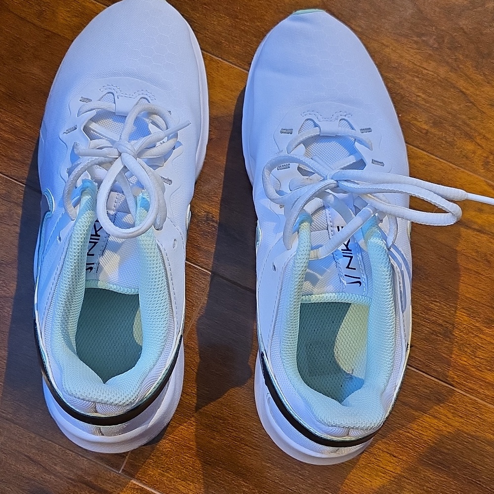 Nike Legend Essential Sneakers Women's 7 - Picture 2 of 11